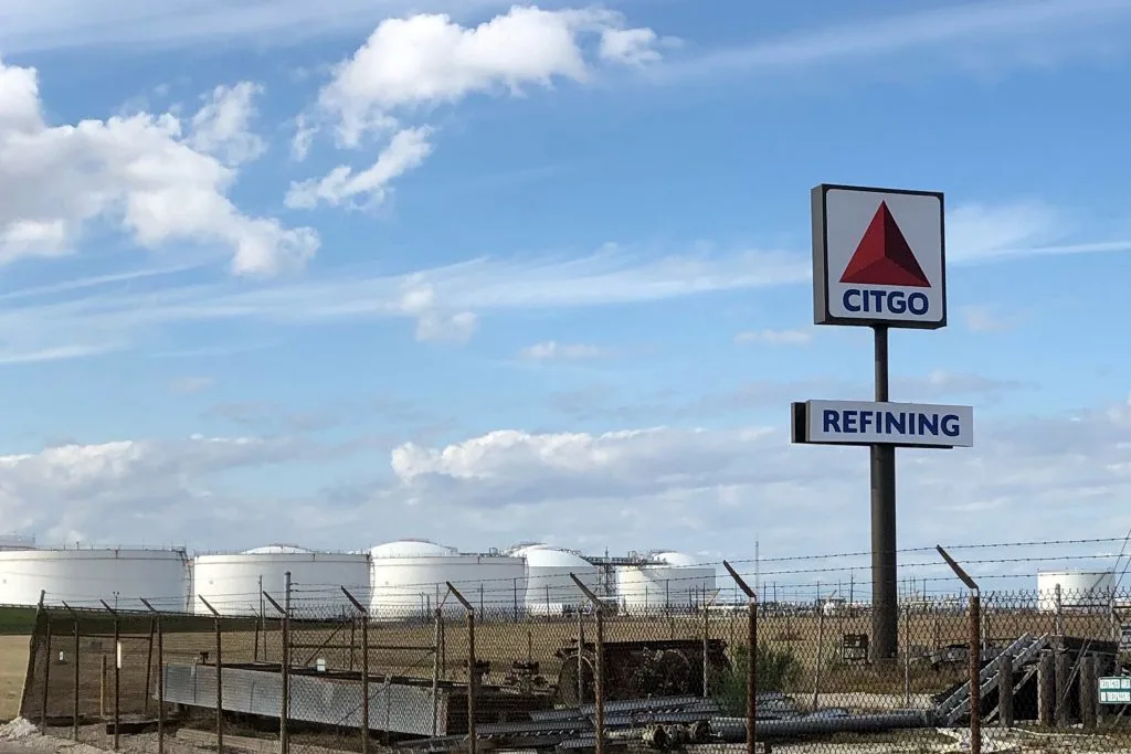 Corte de EE. UU. valida bonos de PDVSA con Citgo