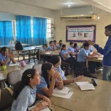 Taller para padres abordó convivencia y acoso escolar en Valencia