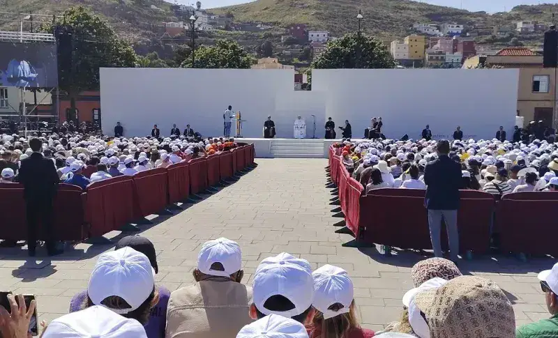 León XIV condena a traficantes de migrantes en Tenerife y llama a la integración