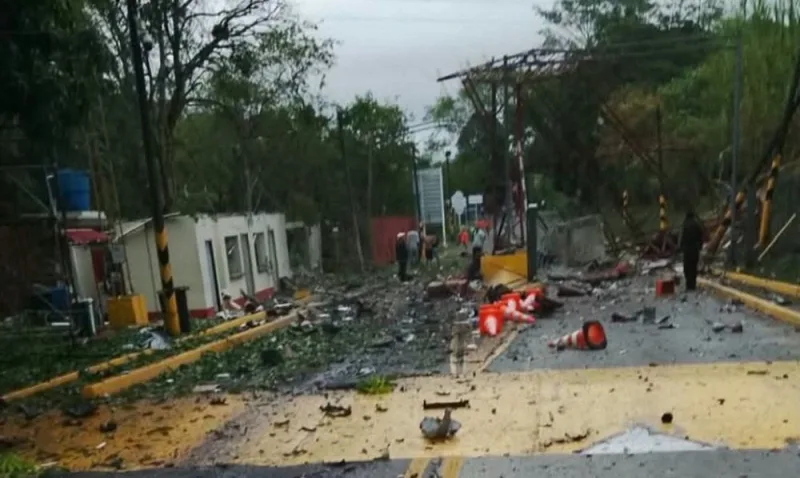 Explosión en peaje del Cauca deja tres civiles heridos