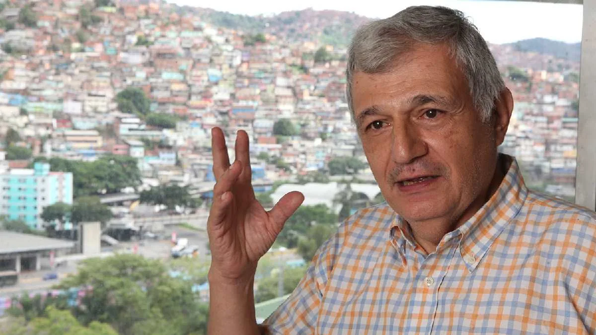 Lahoud advierte que reconstrucción puede disparar precios