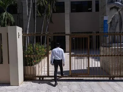 Siguen oficinas activas en la vieja Corte pese al desalojo