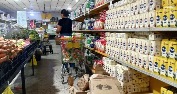 Docentes de Tucupita buscan ingresos extra para comer y viajar