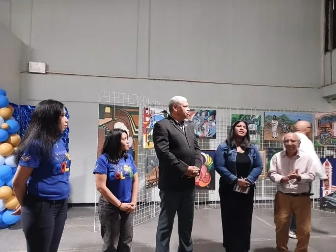 Exposición de pintura en Cabimas reúne a maestros y niños del CAICOC