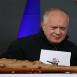 Cabello asegura que detendrán a agresores de un policía