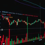 Primer plano de un gráfico de criptomonedas en un monitor que muestra datos de Binance en Valencia, España