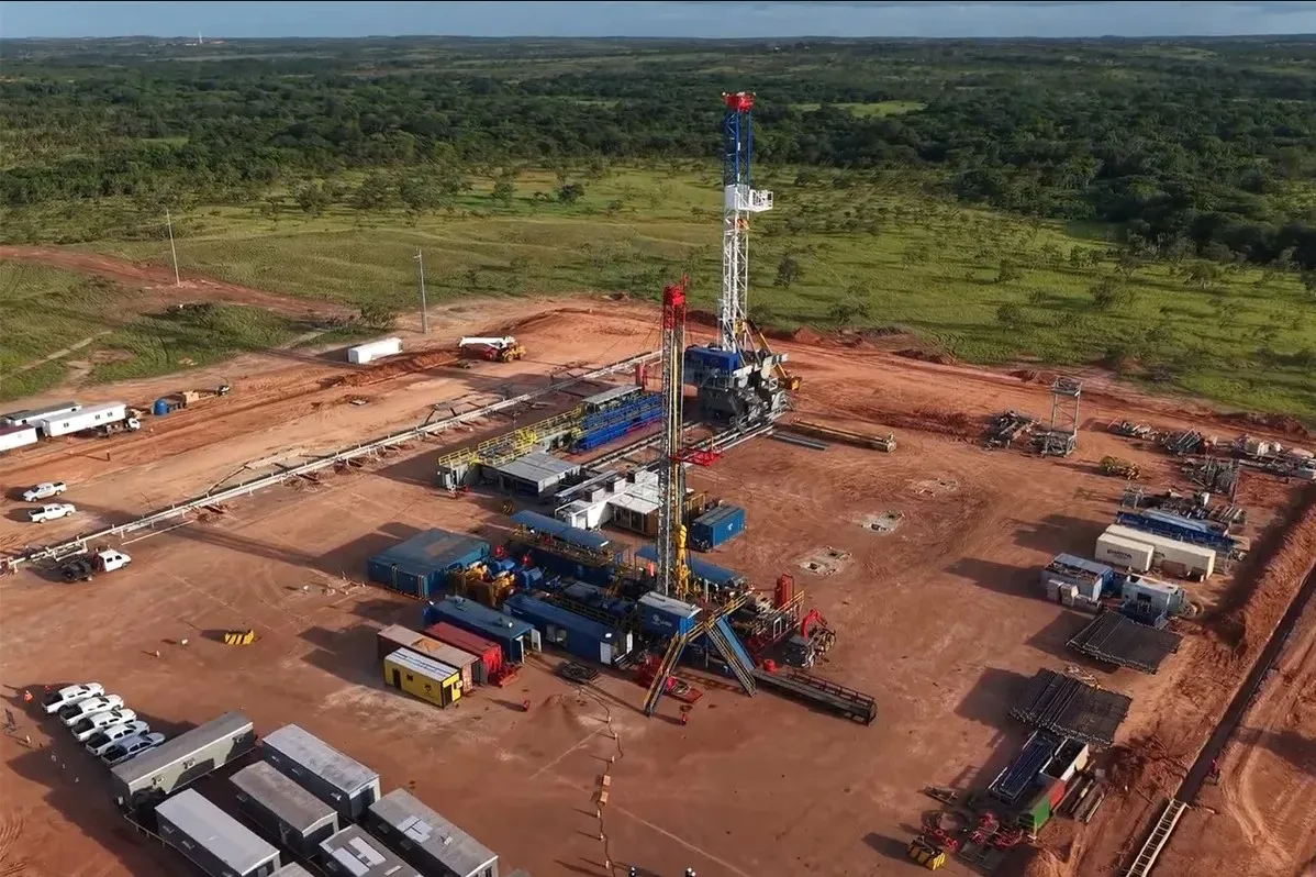 Nabep activa un sexto taladro y amplía su plan petrolero