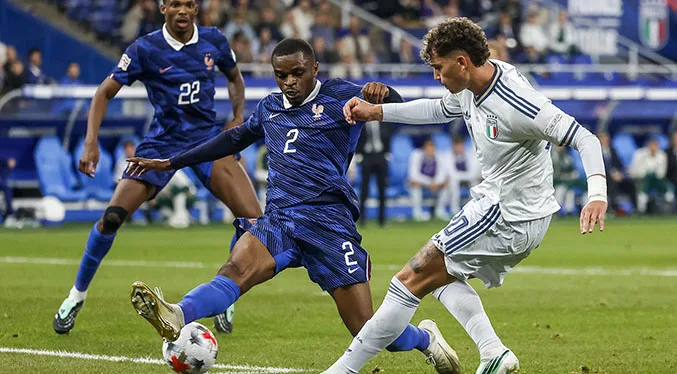 Italia frena el estreno de Zidane con Francia