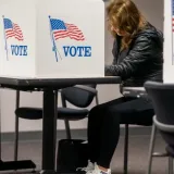 Récord de voto anticipado en EEUU supera 47,9 millones