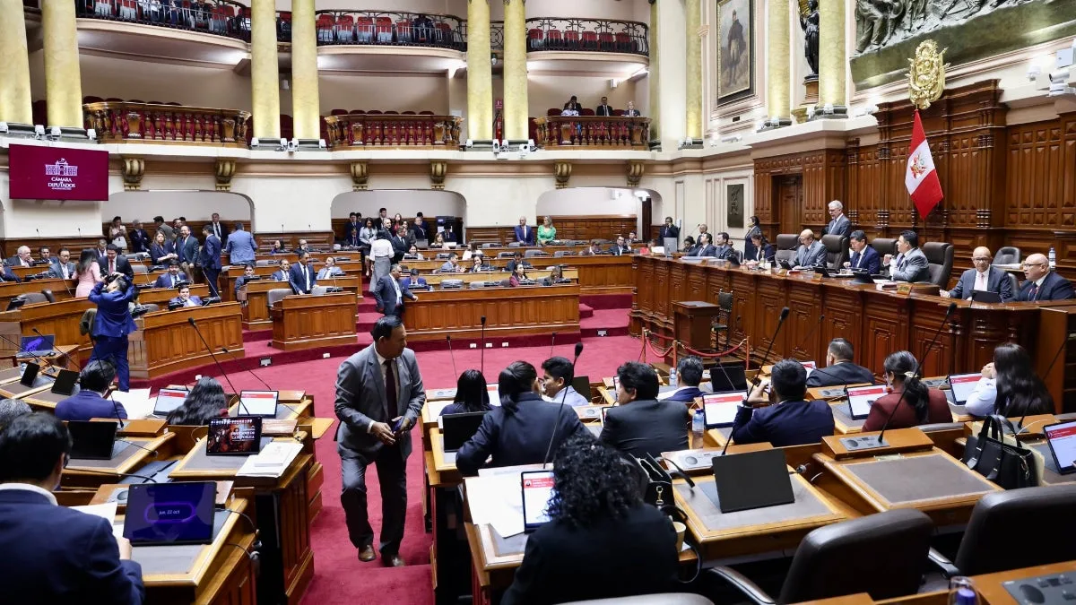 Congreso peruano corrige la ley de facultades y borra la mención