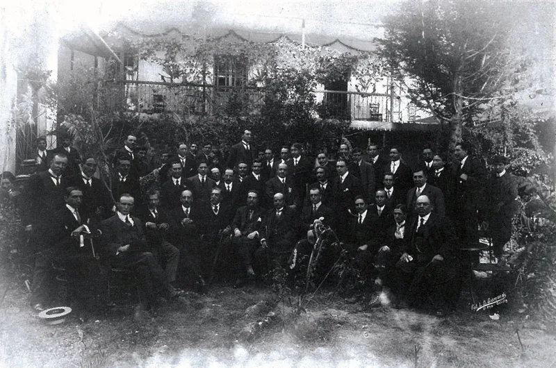 File:Cabinet of José Gutiérrez Guerra. Gismondi, Luigi Domenico. c. 1917–1920. La Paz.png