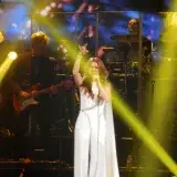 Céline Dion conmueve a París en su gran regreso a los escenarios
