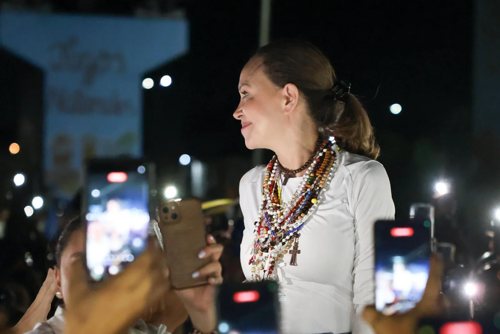 Machado volvió a Caracas y movió el tablero en Washington
