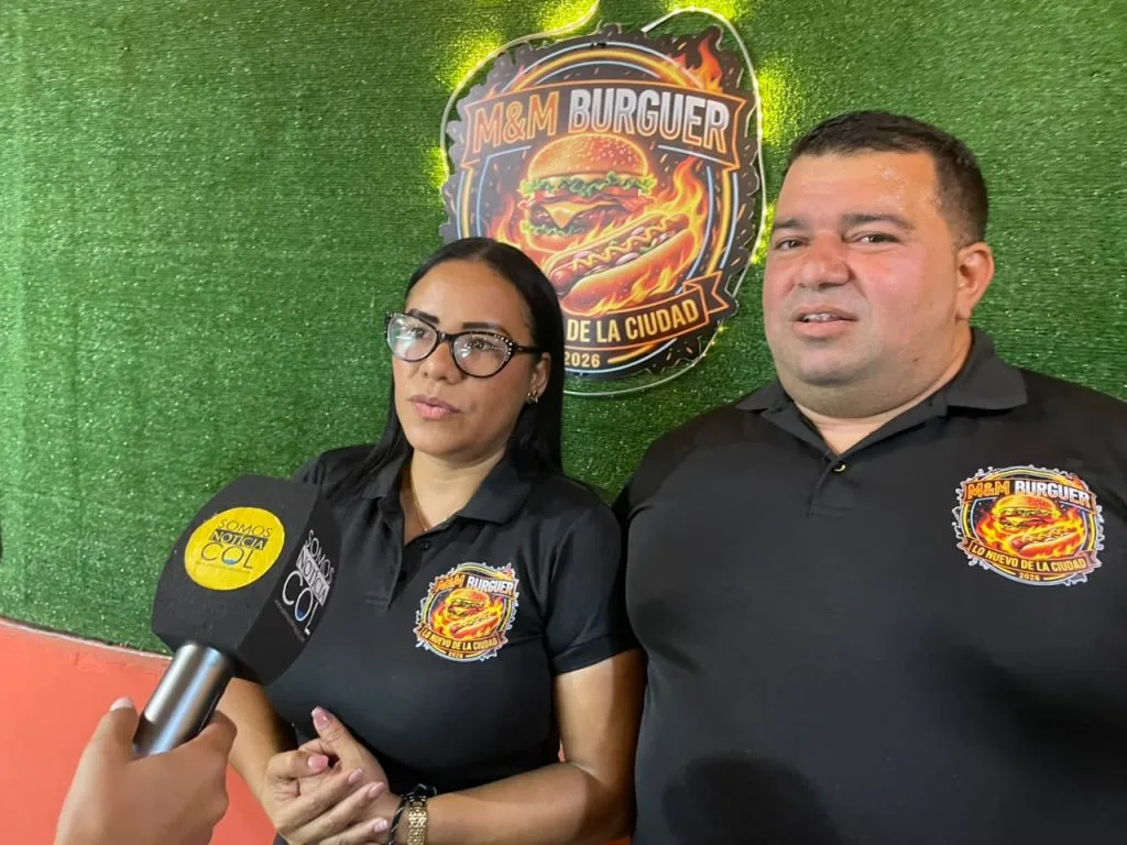 Ciudad Ojeda suma un local de perros calientes personalizados