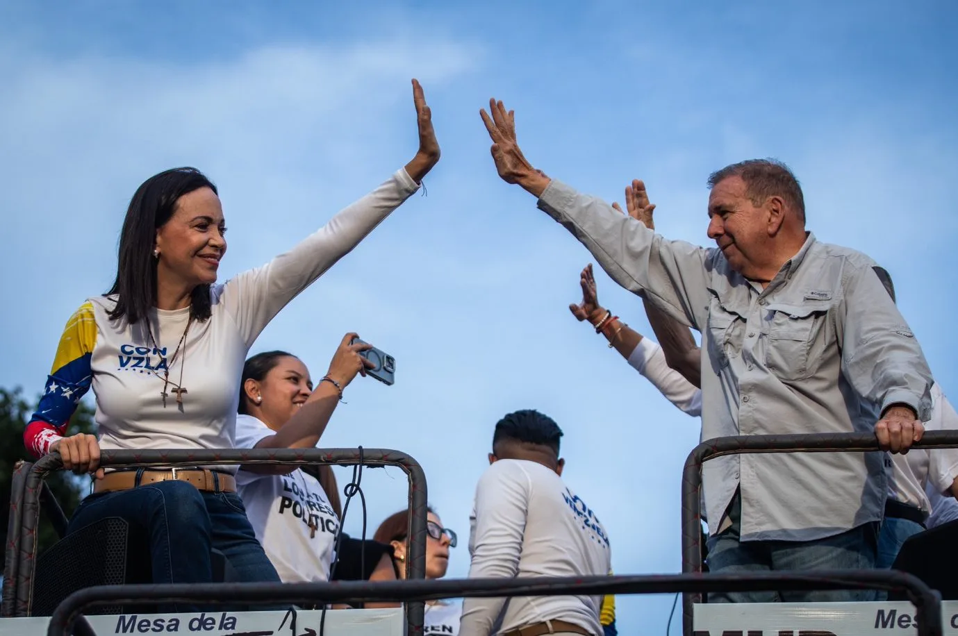 González reclama fecha electoral y garantías para la transición