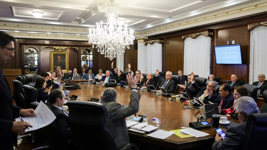 Gabinete ajusta a $186,83 millones el presupuesto 2027