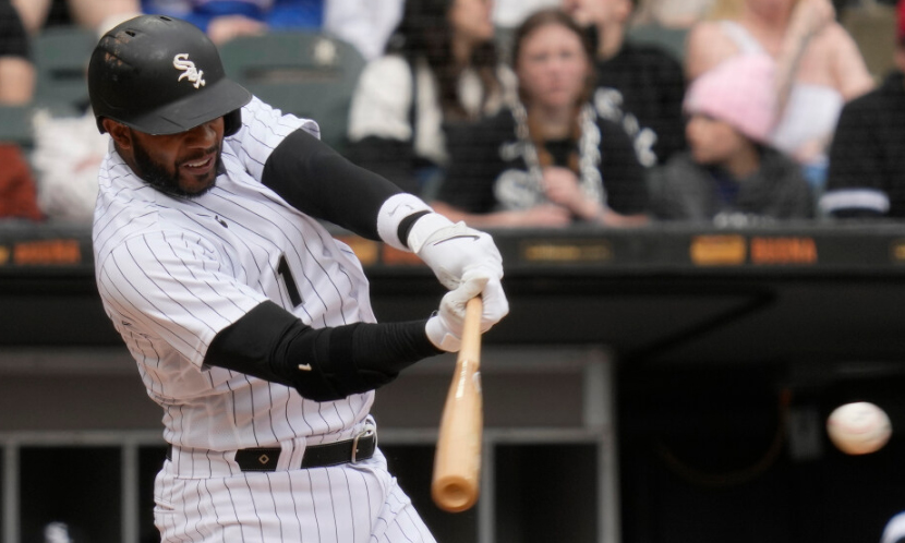 Elvis Andrus llega a 2.000 hits y escribe su nombre en la élite