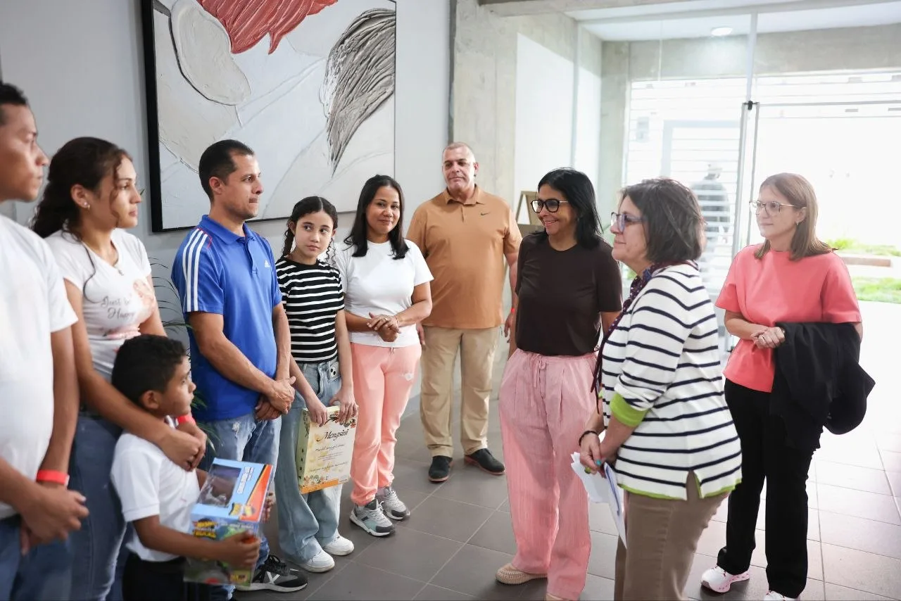 Rodríguez anuncia 564 viviendas para damnificados por sismos