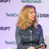 AWS impulsa a Amazon pese a tropiezo en ingresos y utilidades