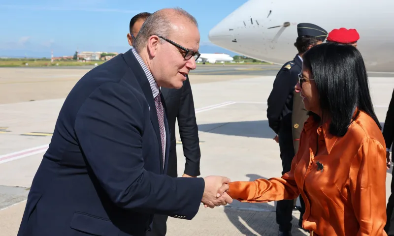 Delcy Rodríguez llega a Roma para foro de la FAO