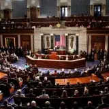 Senadores estadounidenses exigen claridad sobre fondos petroleros