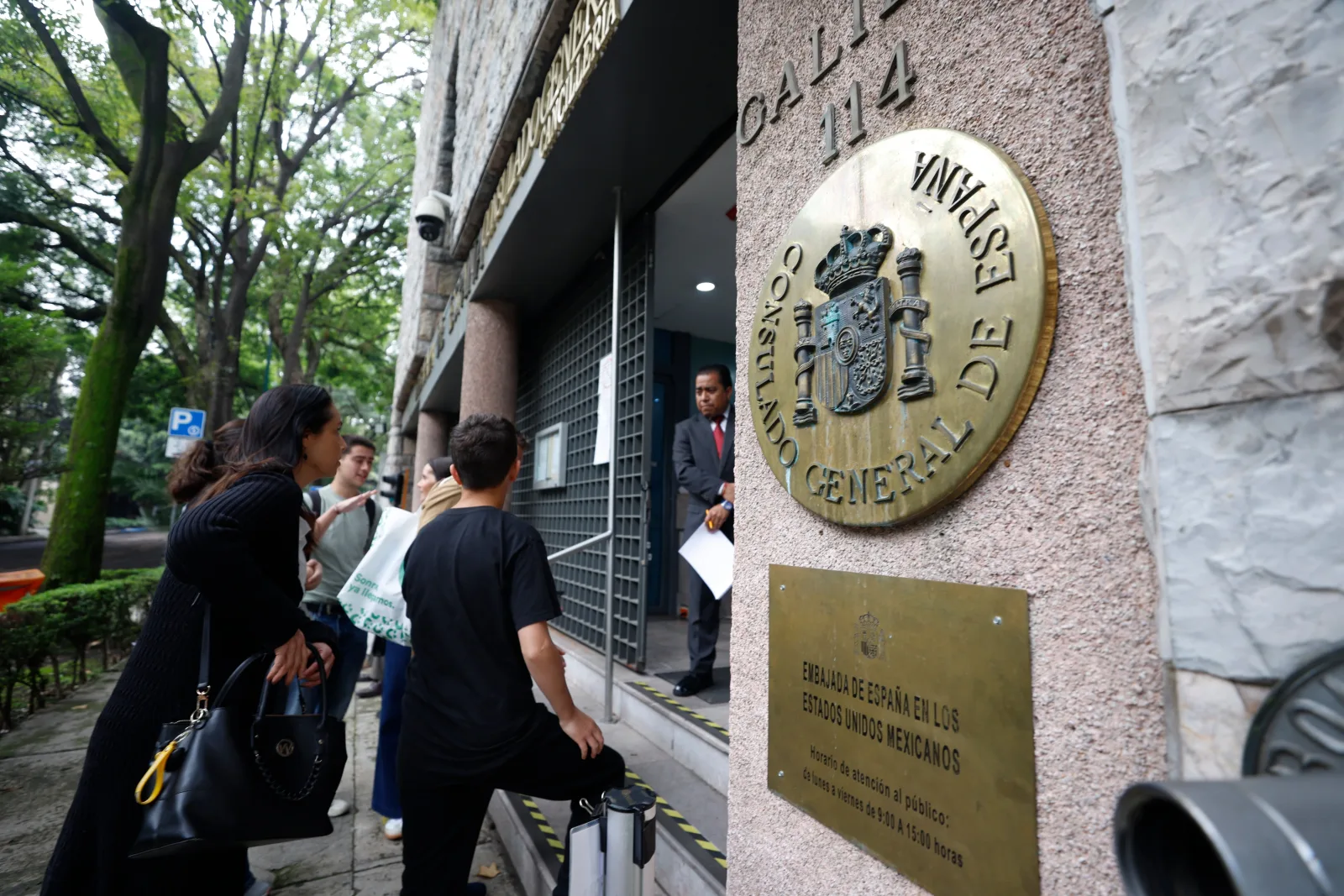 El Supremo aprieta al Gobierno por 163.020 nacionalizados