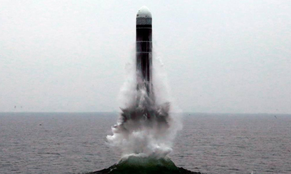 Japón confirma que misil norcoreano cae fuera de sus aguas