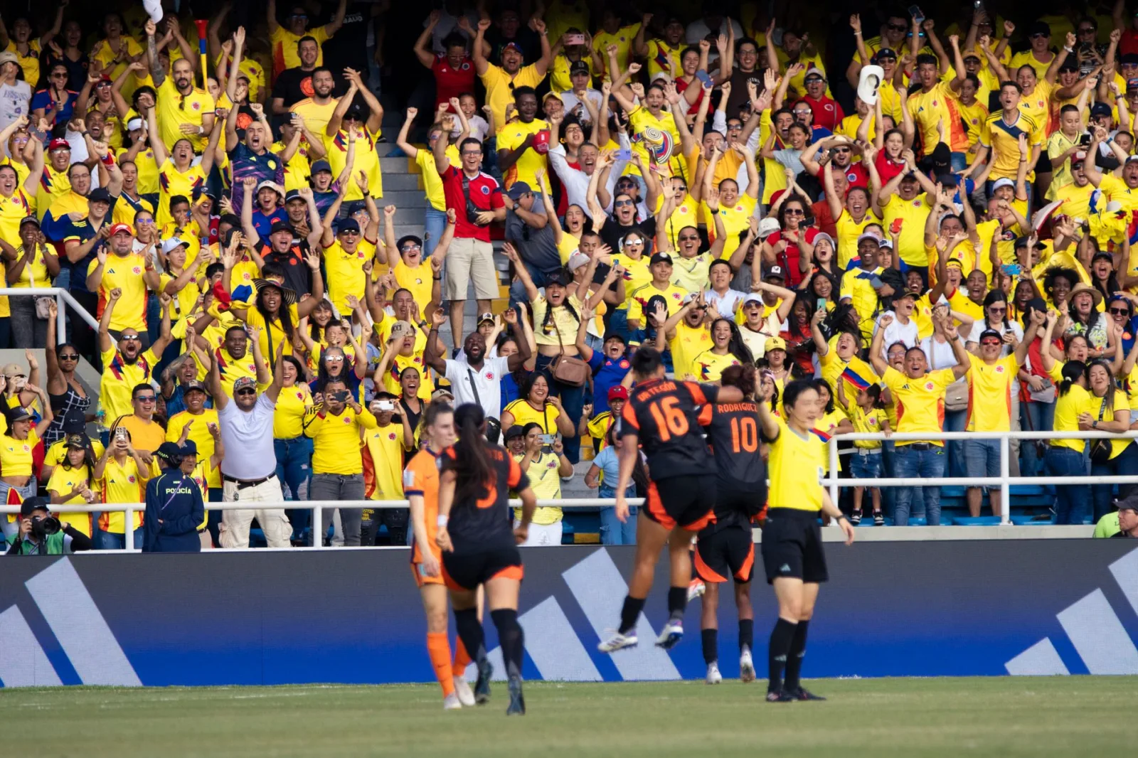 Clubes del fútbol colombiano piden nuevo reparto televisivo