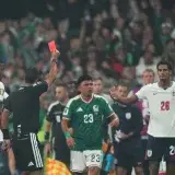 Inglaterra pide a FIFA aplazar sanción de Quansah