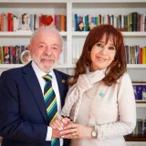Lula agradece a Cristina y Massa tras su victoria en Brasil