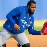 Toronto dará descanso a Vladimir Guerrero Jr. por molestia en la espalda