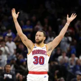 Stephen Curry iguala una marca histórica de fidelidad en la NBA