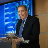 Edmundo González condenó insultos a Figuera por ser mujer