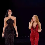 Dua Lipa sorprendió a Shakira con un dúo en Madrid