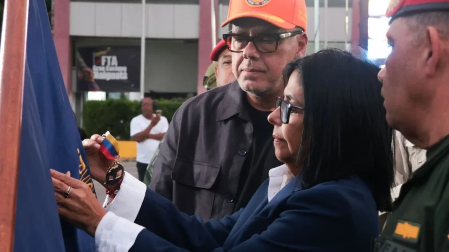 Más de 6 mil rescatistas reciben distinción en La Guaira