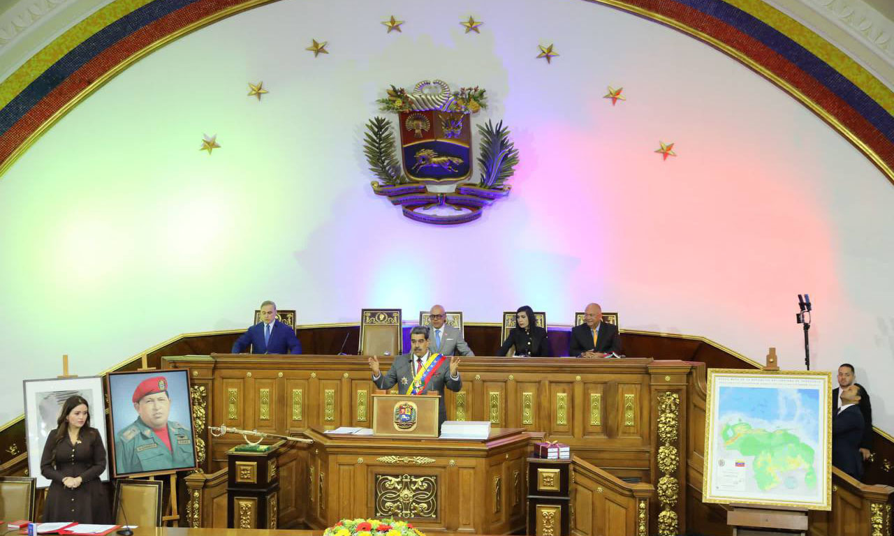 Maduro busca levantar todas las sanciones
