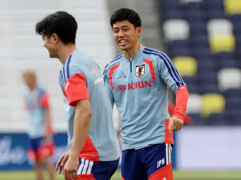 Wataru Endo queda fuera del Mundial por lesión y anuncia su retiro de Japón