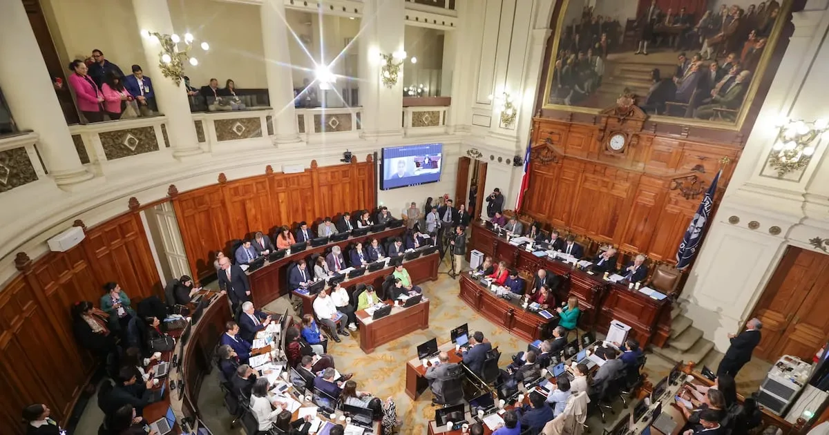 Salud enfrenta choque por recortes y 28.207 millones a ley