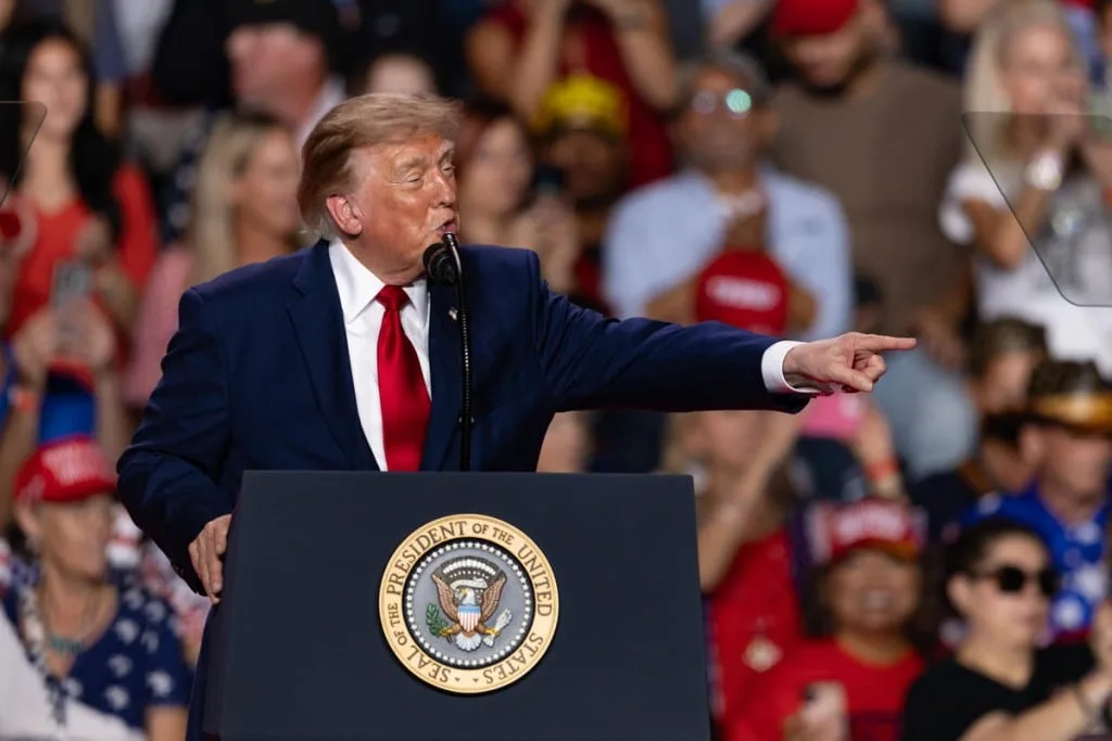 Trump enfrenta un Congreso adverso en medio mandato decisivo
