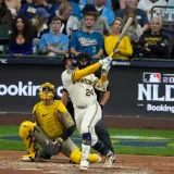 Chourio y Contreras lideran el triunfo de Milwaukee 3-2