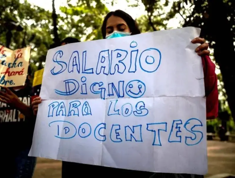 Docentes venezolanos claman salarios justos pese a crisis