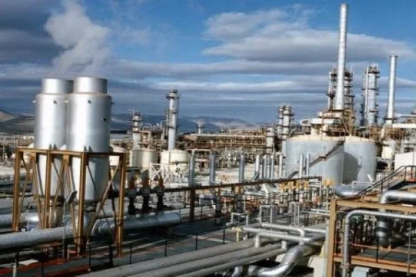 Industria química venezolana trabaja al 30% y sigue ociosa