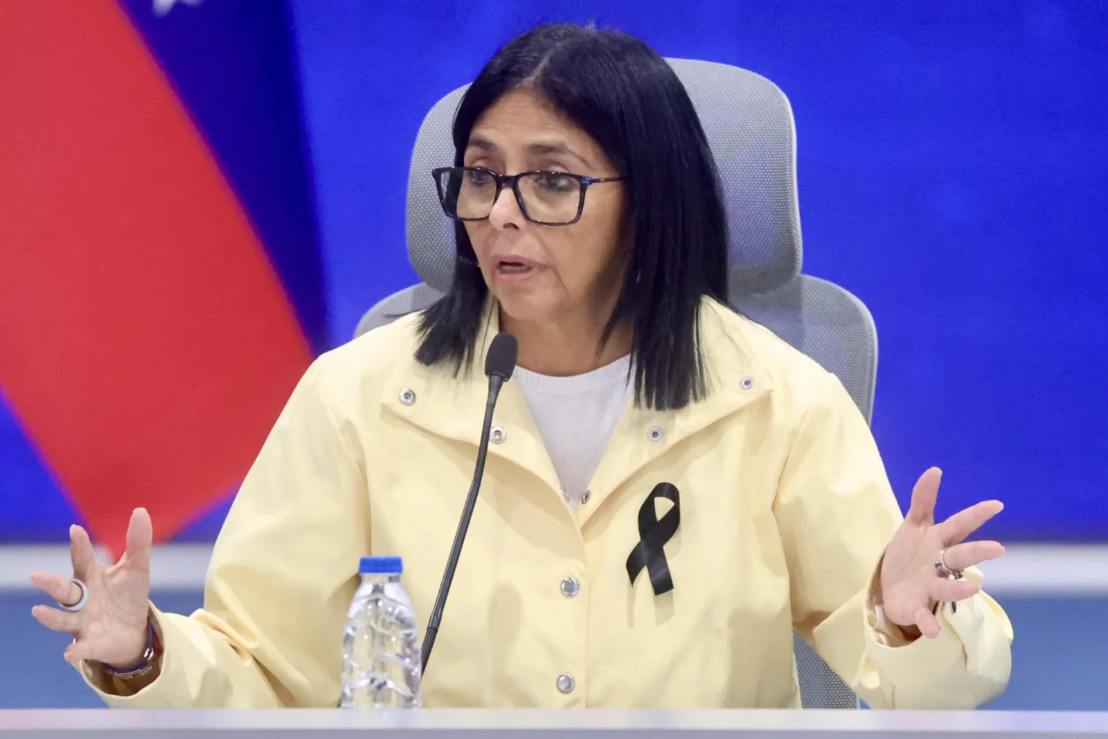 Delcy Rodríguez rechazó como “miserables” las críticas por la respuesta a los terremotos