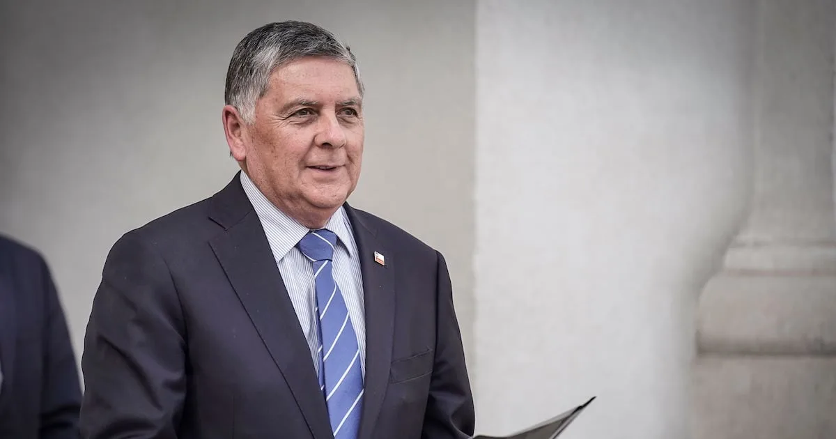 Alvarado critica salida de Araya y pide respetar acuerdo