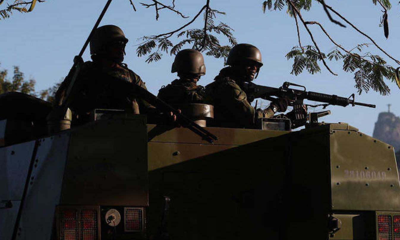 Brasil envía más tropas y blindados a la frontera con Venezuela y Guyana