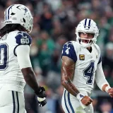 Prescott lidera a Dallas en paliza 38-21 sobre Filadelfia