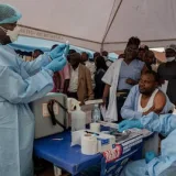 Nigeria activa rastreo tras detectar ébola en una paciente llegada