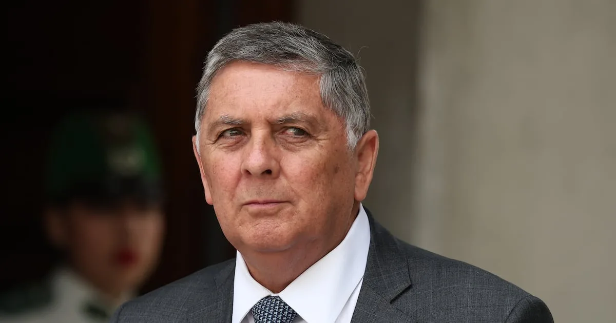 Alvarado activa medidas por el frente y descarta cambios de gabinete