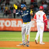Ángel Reyes impulsa al Magallanes a su primer triunfo