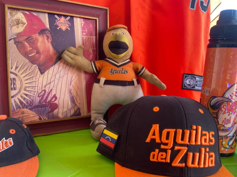 Jaime Zambrano cumple medio siglo fiel a las Águilas